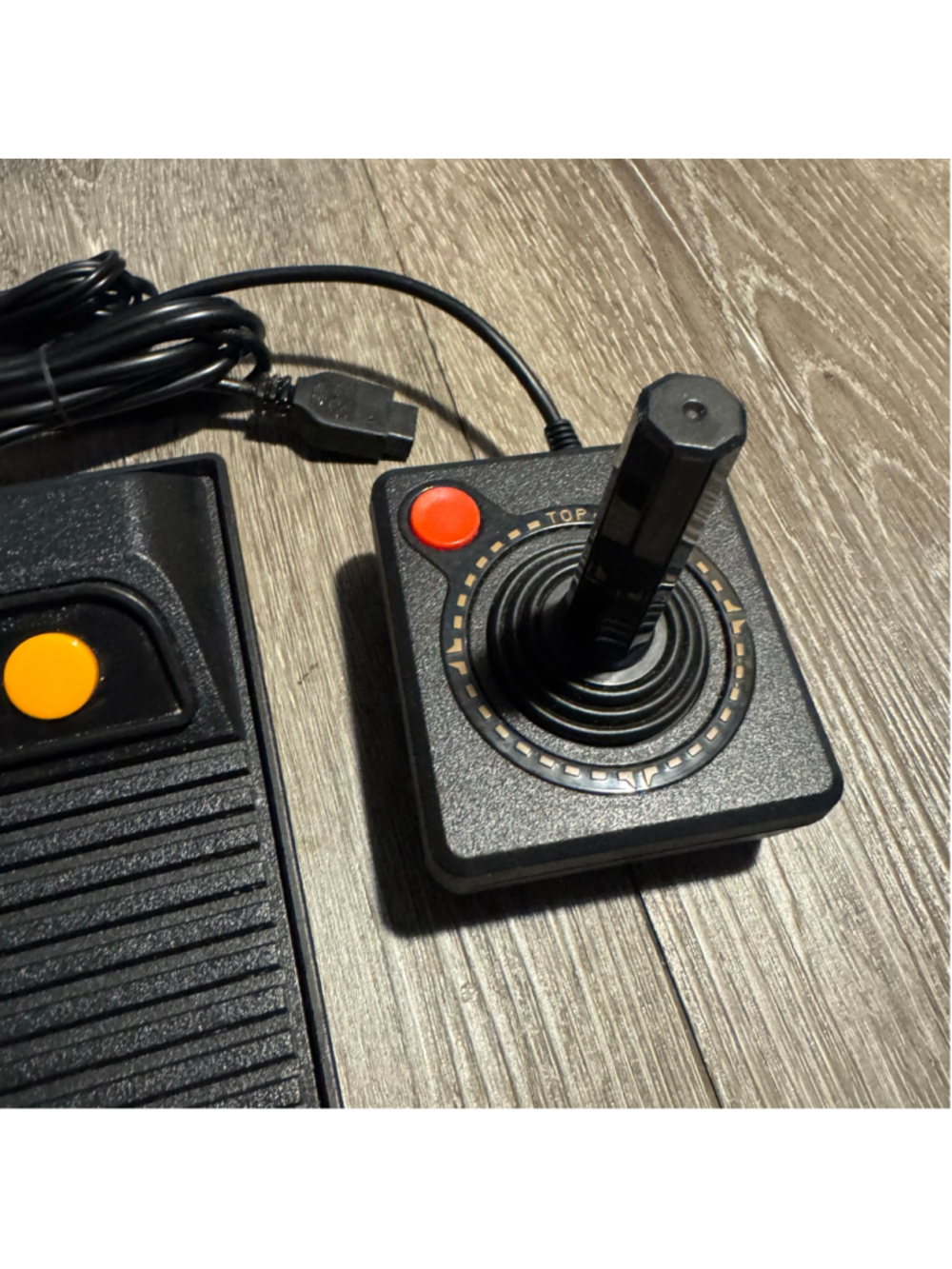 Atari Flashback Classic Video Game Console - Picture 4 of 10